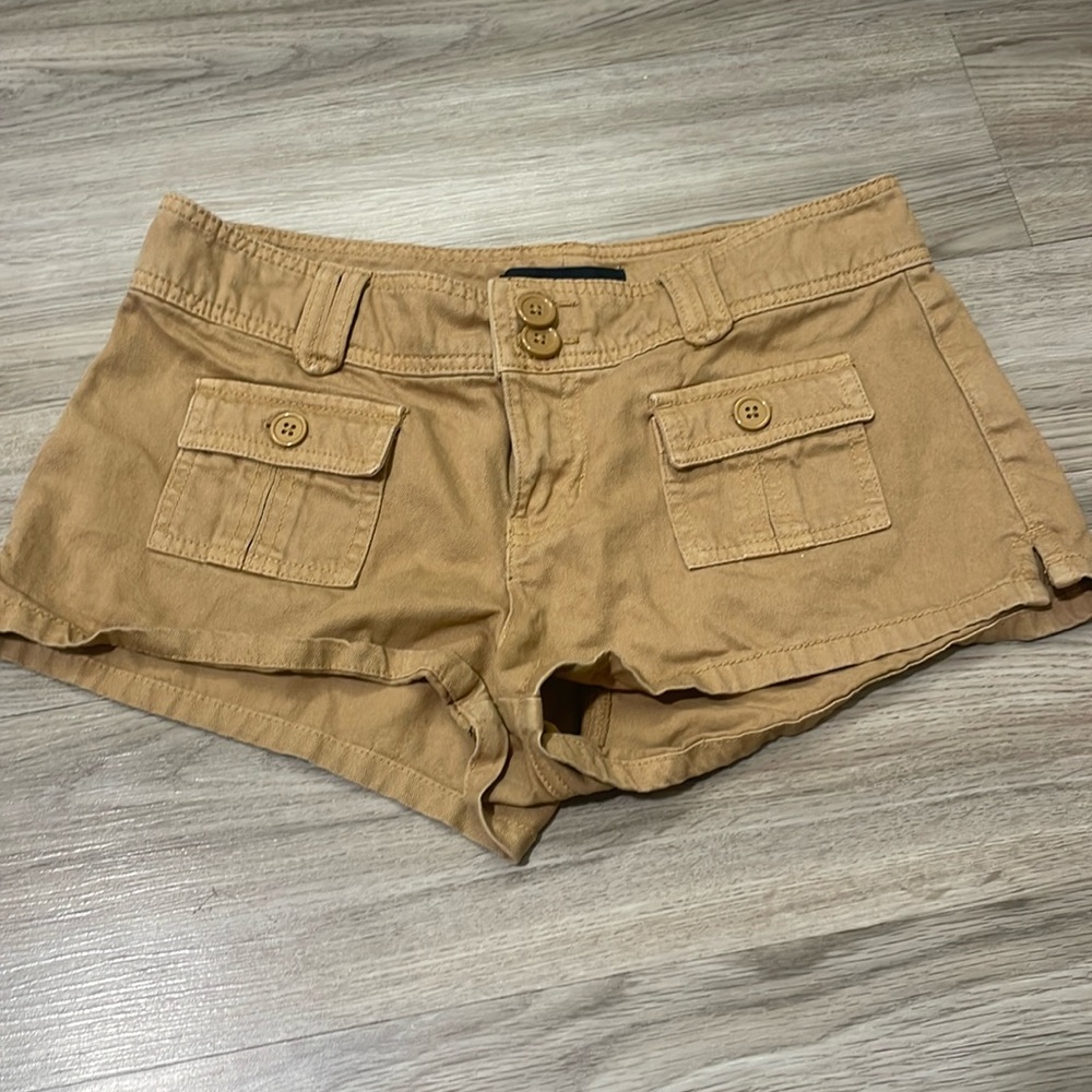 Aeropostale khaki shorts size 2